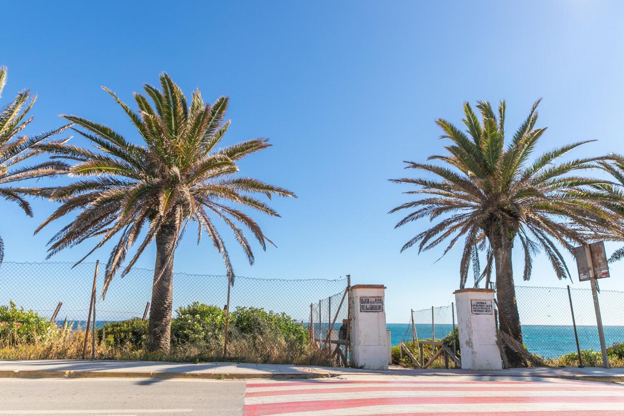Adosado Nuevo Con Piscina, Playa, Garaje Y Jardin Los Canos De Meca Luaran gambar